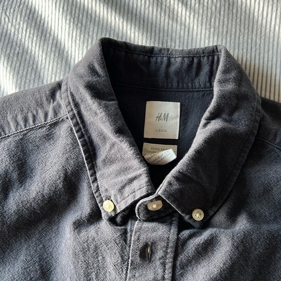 H&M Regular Fit Short-sleeved Oxford Shirt - Picture 3 of 6